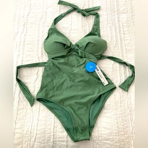 NWT Cupshe one piece swimsuit